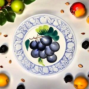 Elegant Vintage Italian Collector's Plate Adorned with Grapes and Fig Leaf Motif
